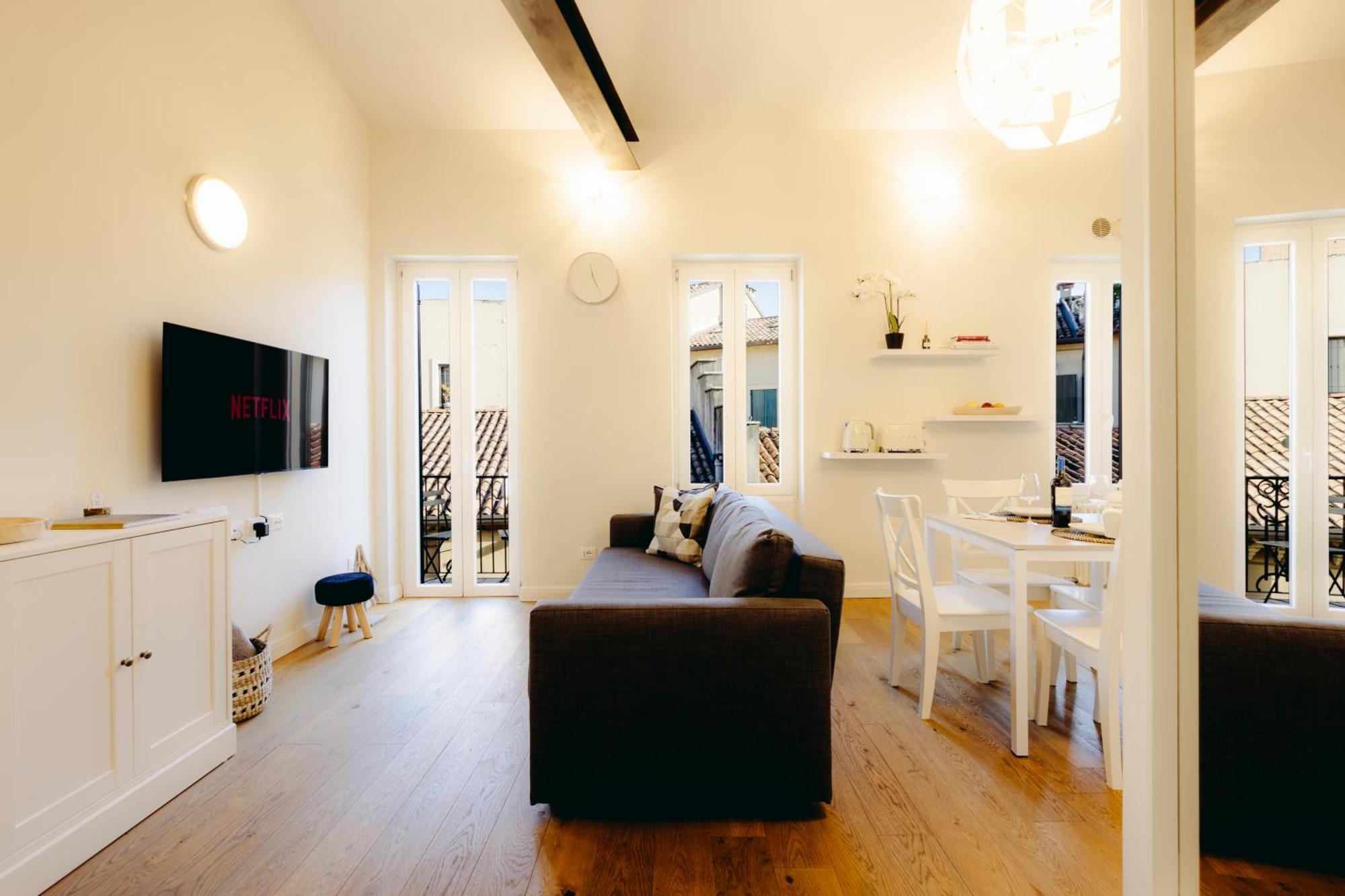 Eap Suites, Верона Екстериор снимка