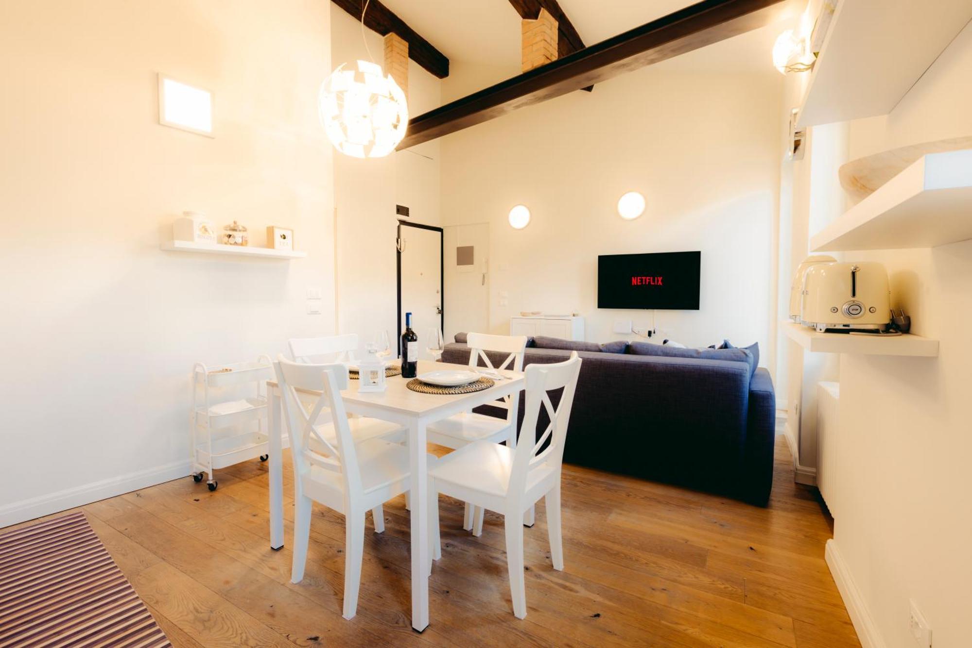 Eap Suites, Верона Екстериор снимка
